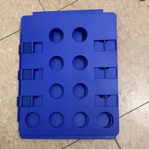 Folding board for clothes